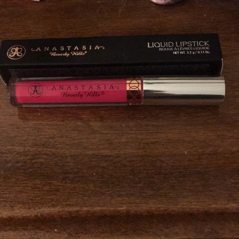 NEW Anastasia Beverly Hills Liquid Lipstick-Lovely